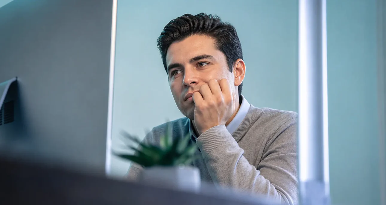 Por qué tu sitio web creado con IA no está vendiendo (y cómo solucionarlo)